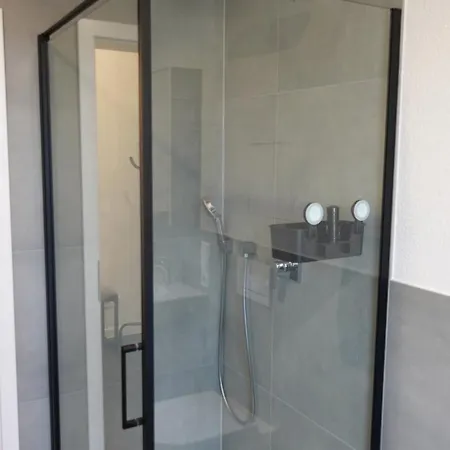 Appartement Modern Apartment, Luxury Meets Coziness